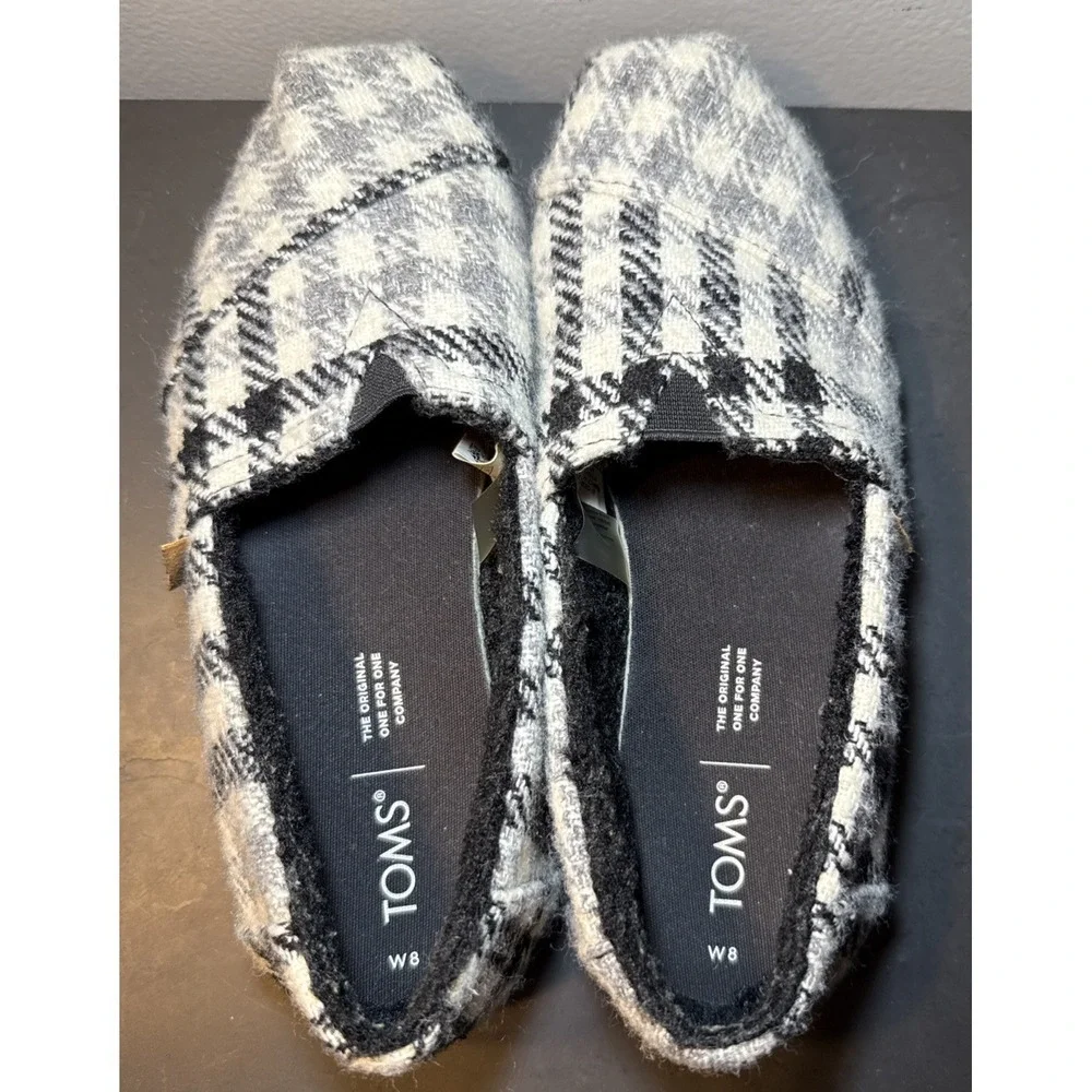 Toms good preowned